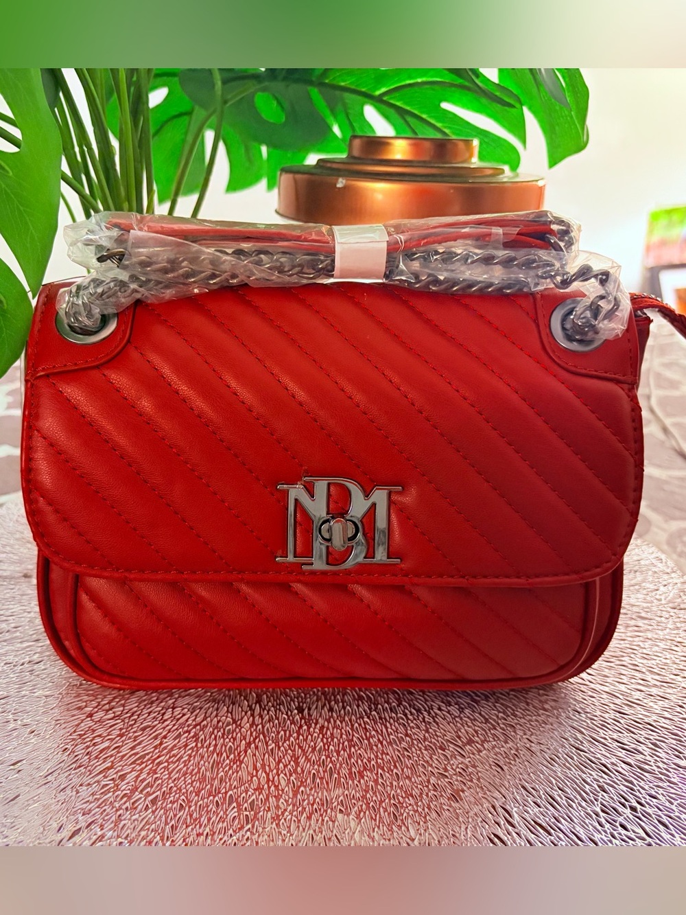 Badgley Mischka Small Red Crossbody Bag Silver Turn Lock Detachable Strap NWT